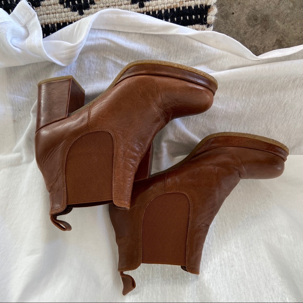 Weekend Platform Brown Booties - Picture 3 of 9
